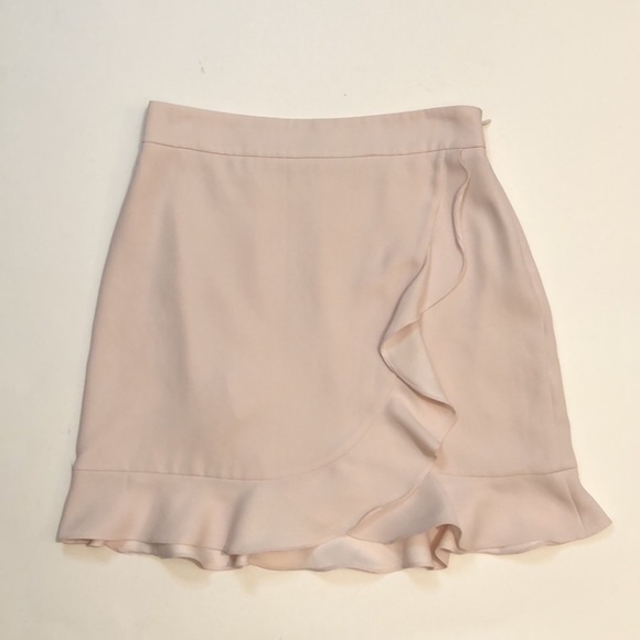 Club Monaco Ruffle Mini Skirt in Pink Cream, size 6 - Picture 2 of 12